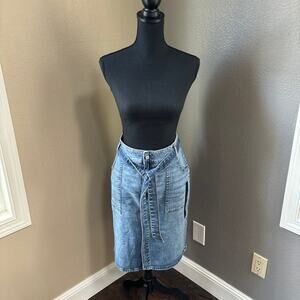 Banana Republic Denim Skirt with Belt - Size 12 - NWT
